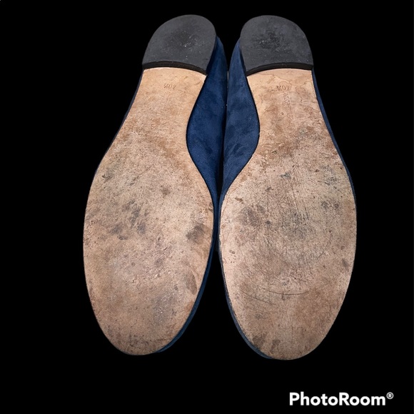 Manolo Blahnik Blu Suede Flats - Picture 5 of 5